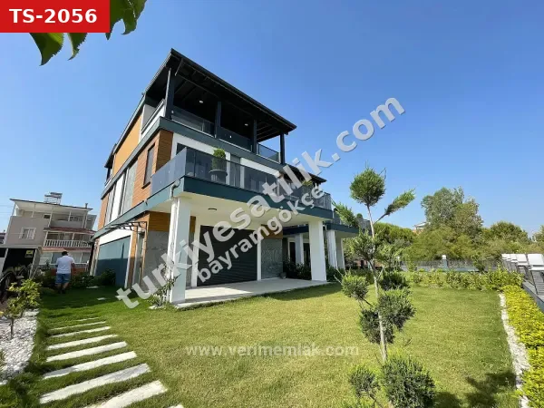 Seferihisar Bengilerde Denize Sıfır Konumda Modern Ultra Lüks Kaliteli Satılık 3+1 Villa