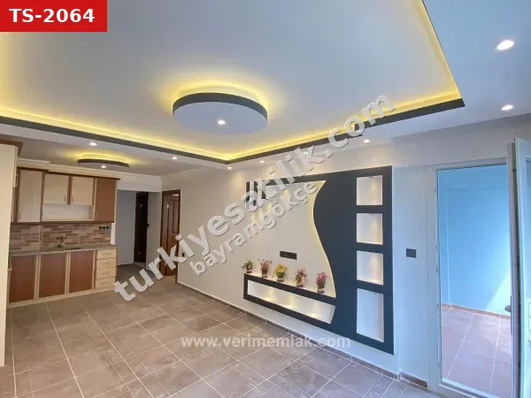Seferihisar Mersin Alanı'nda Asansörlü Denize 50m! Modern Mimarili Satılık 1+1 Daire
