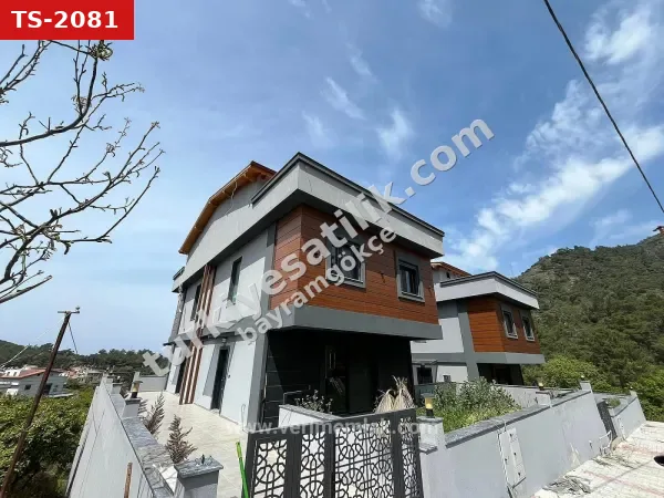 Özdere'de Denize Yürüme Mesafesinde Modern Mimarı Satılık 3+1 Villa