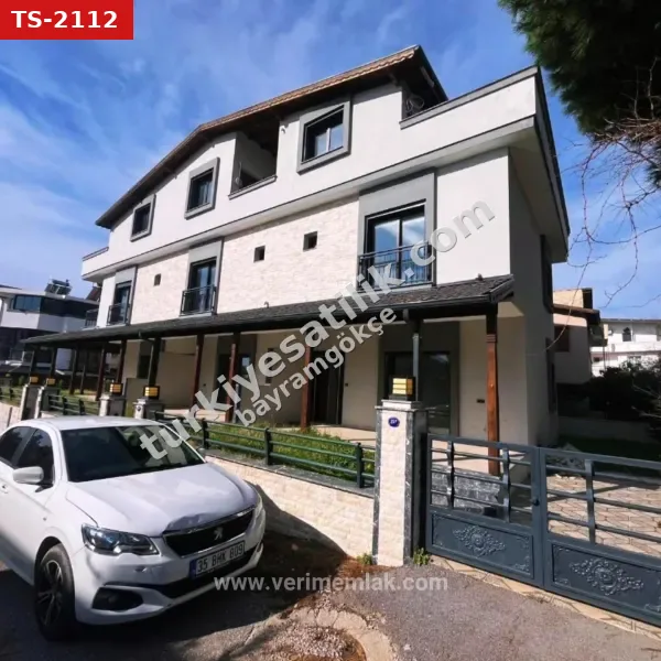 *özdere Orta Mahalle’de Köşe Konumlu, Masrafsız Lüks Satılık 3+1 Villa!