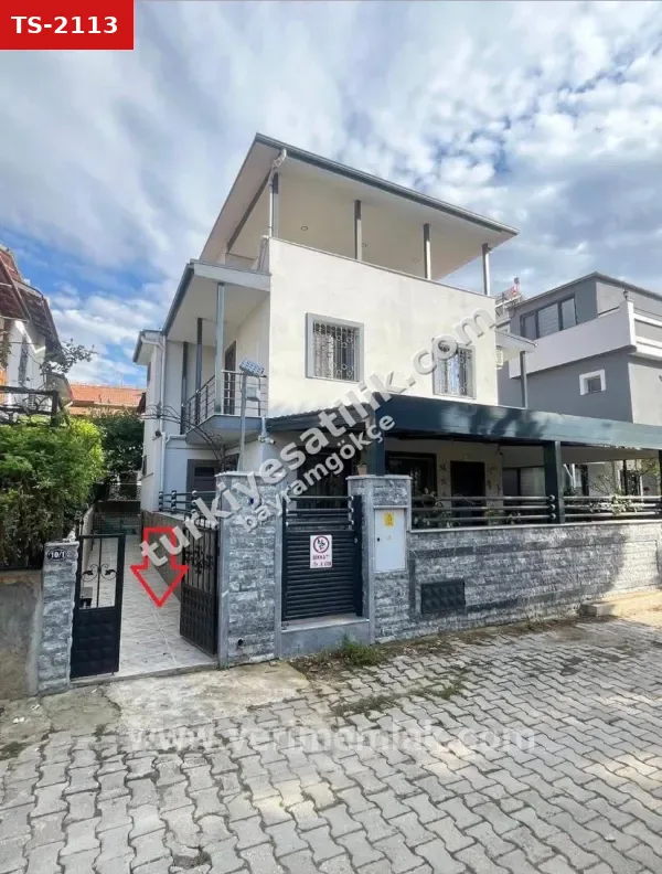 Özdere Orta Mahalle’de Denize 350.metre! Geniş Bahçeli, Lüks 3+1 İkiz Villa