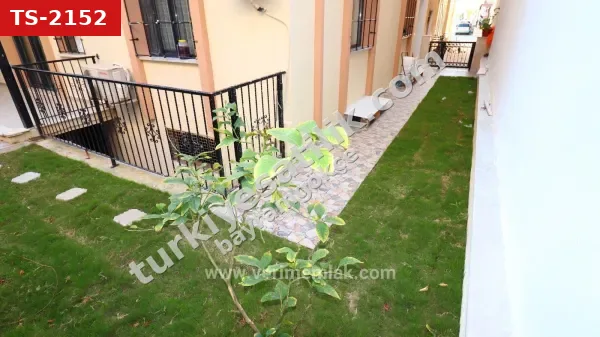 Seferihisar Denize 100 m, Müstakil Girişli Lüks Bahçe Katı–seferihisar Mersin Alanı