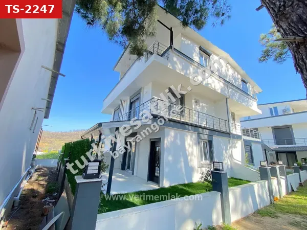 Seferihisar’payamlı’da Denize Yakın, İskanlı, Masrafsız 2+1 Köşe Villa