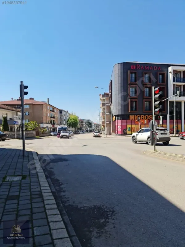 Hendek Merkezde 130m² Satılık 3+1 Daire, Kombi, Otopark — görsel 9