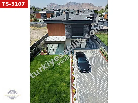 EĞRİBUCAKTA 500 M² KULLANIM ALANLI SIFIR LÜKS 4+1 VİLLA!