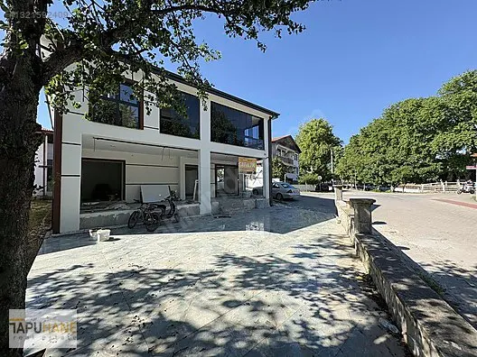 TAPUHANEDEN HENDEK'İN EN GÖZDE KONUMUNDA KİRALIK İŞ YERİ