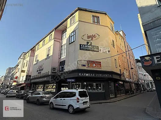 GÜRKAN GAYRİMENKUL HENDEK MERKEZDE MODERN VE DONANIMLI YURT