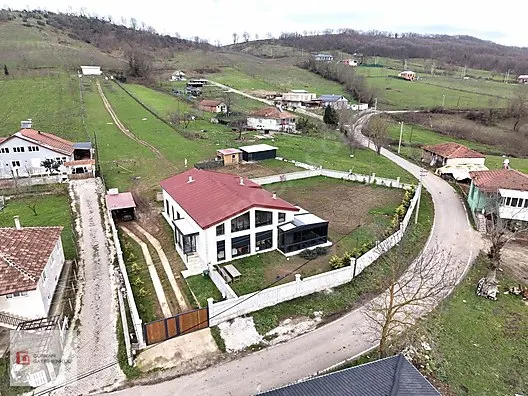 GÜRKAN GAYRİMENKUL D100 YAKINI 6.000m² ARAZİ 300m² MODERN VİLLA