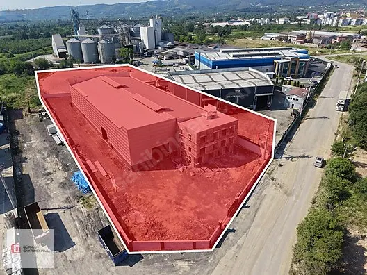 GÜRKAN GAYRİMENKUL 4400 M2 ARSA 1850 M2 KAPALI ALAN FABRİKA
